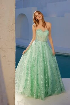 Juliet JT2547S Strapless Sweetheart A-Line Mint Gown(Juliet Jt2547s Strapless Sweetheart A Line Mint Gown)