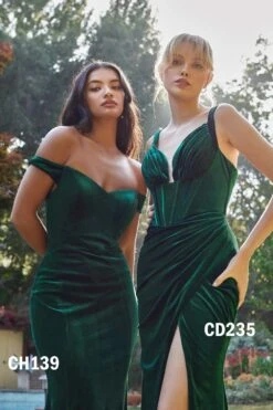 Ladivine CH139 Long Off The Shoulder Fitted Velvet Gown(Ladivine Ch139 Long Off The Shoulder Fitted Velvet Gown) 13 Ladivine CH139 Long Off The Shoulder Fitted Velvet Gown(Ladivine Ch139 Long Off The Shoulder Fitted Velvet Gown) -Dress Promotion Store ch139 cd235 darkemerald 1b71a38c 62ee 4ae9 9c14 d8e2f0b12187